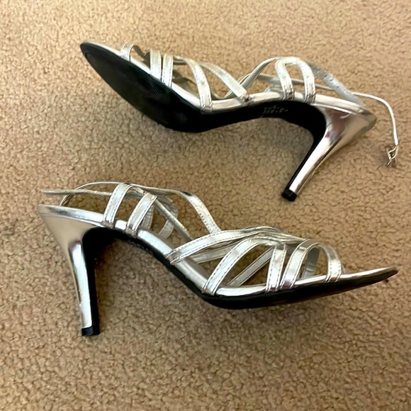 Fiona women’s silver strappy heels - Picture 6 of 6